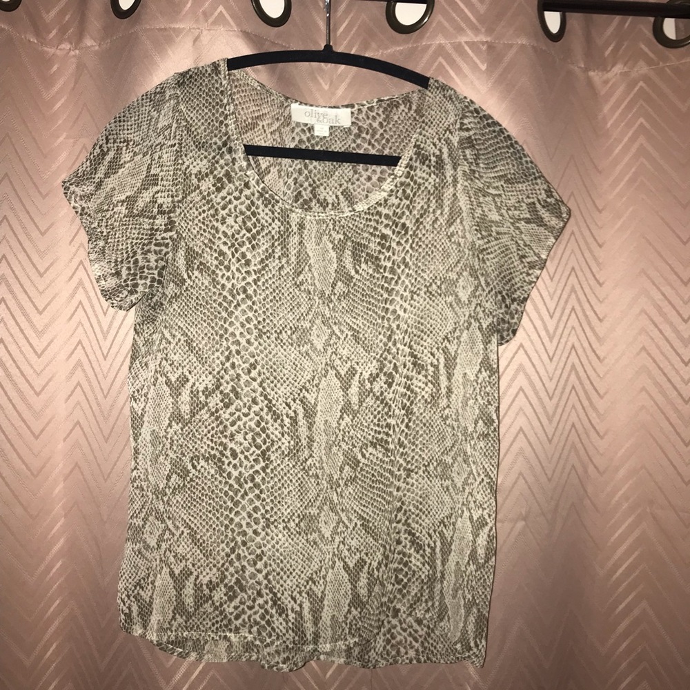 🎉Snakeskin Blouse